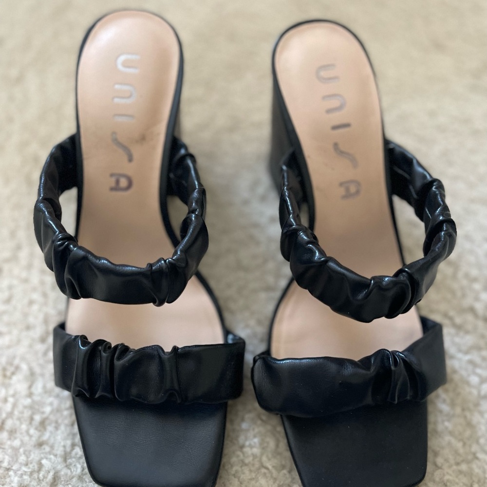 Unisa Sandal | Size 6.5 | Black Color | Block Heel Mule